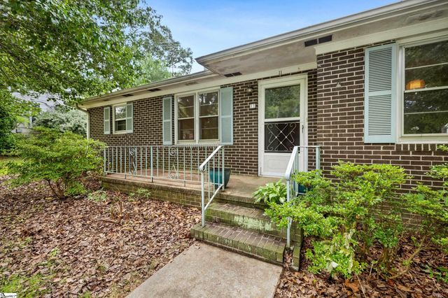 11 Picadilly Street, Taylors, SC 29687