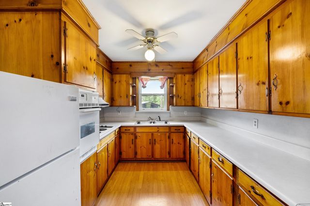 11 Picadilly Street, Taylors, SC 29687