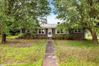 11 Picadilly Street, Taylors, SC 29687