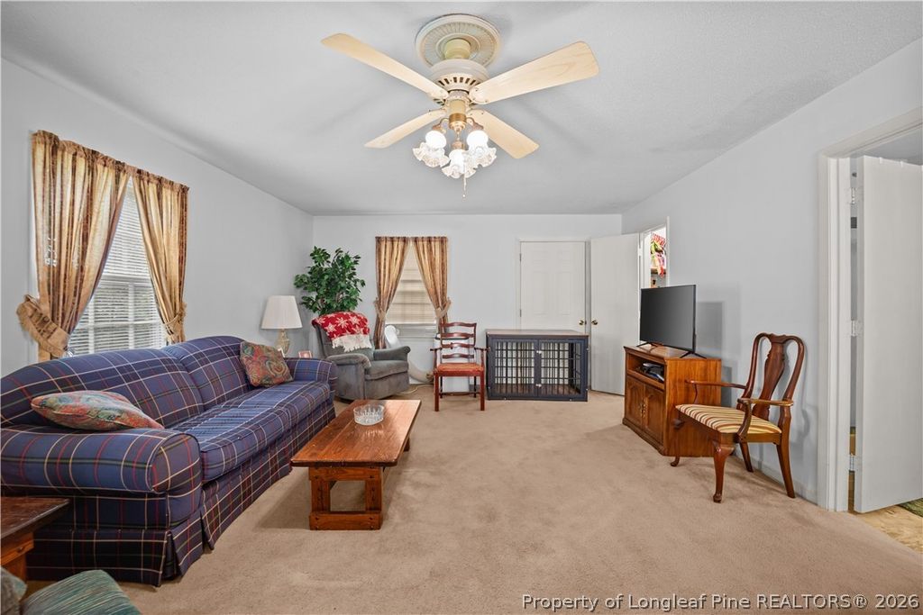 203 E Clinton Street, Roseboro, NC 28382 — photo 21