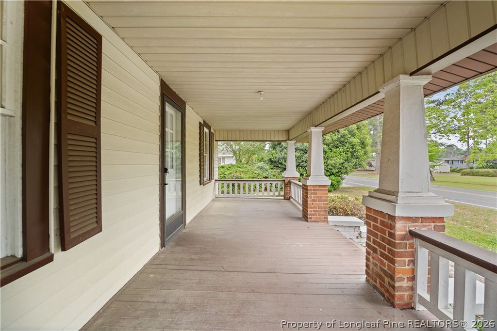 203 E Clinton Street, Roseboro, NC 28382 — photo 3