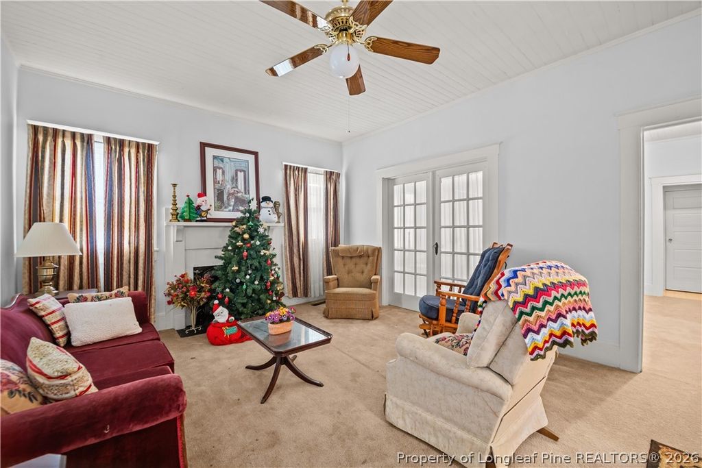 203 E Clinton Street, Roseboro, NC 28382 — photo 5