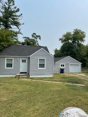 334 S 24th Street, Buena Vista Charter Township, MI 48601