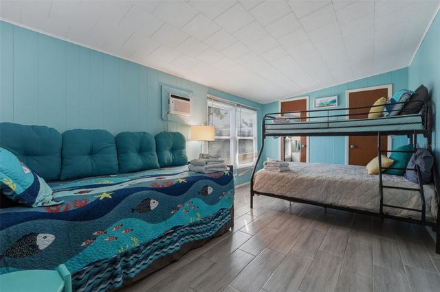 1904 31ST STREET W, Bradenton, FL 34205