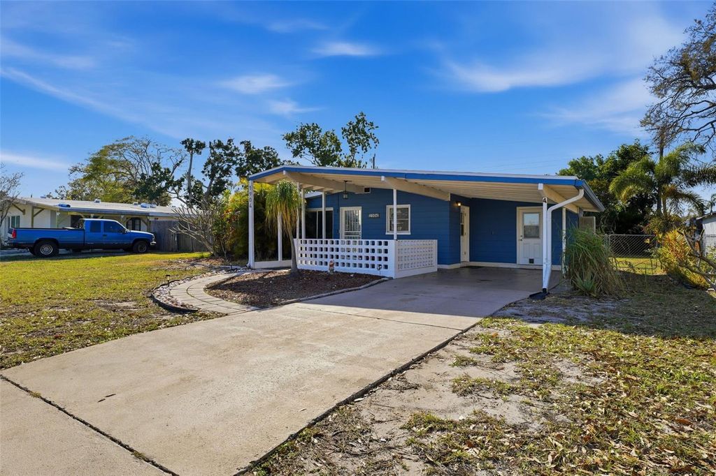 Image 2 of property listing at 1904 31ST STREET W, Bradenton, FL 34205