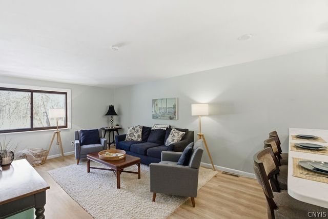 275 Cedar Court, Van Buren, NY 13027