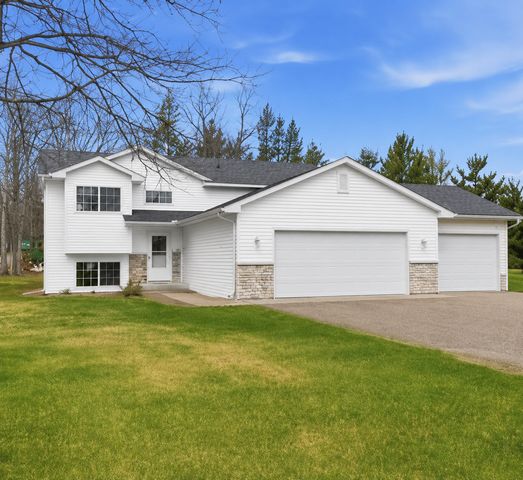 11825 Joneswood Drive, Baxter, MN 56425