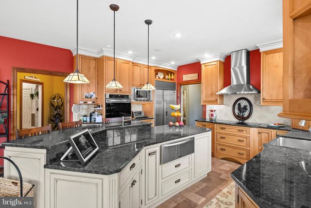 234 MILLER RD, Sinking Spring, PA 19608