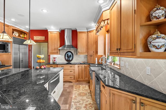 234 MILLER RD, Sinking Spring, PA 19608