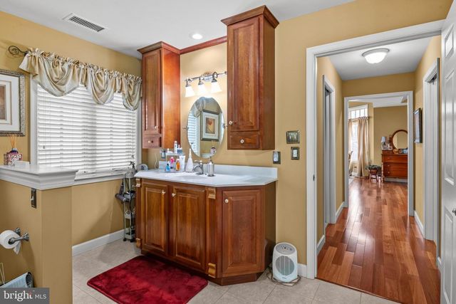 234 MILLER RD, Sinking Spring, PA 19608
