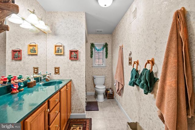 234 MILLER RD, Sinking Spring, PA 19608