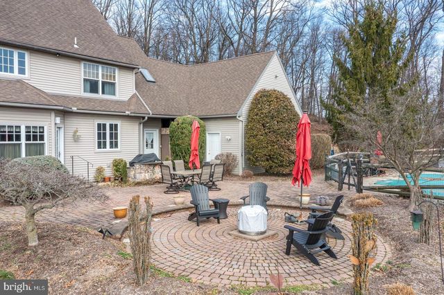 234 MILLER RD, Sinking Spring, PA 19608