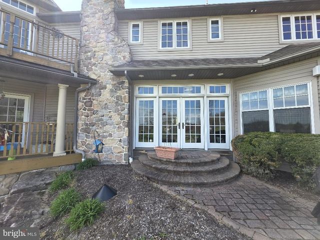 234 MILLER RD, Sinking Spring, PA 19608