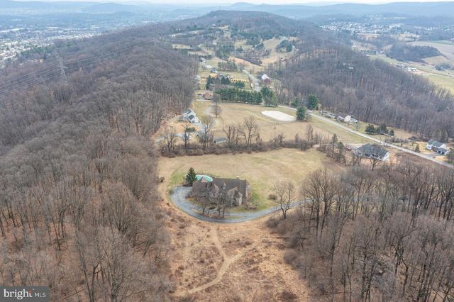 234 MILLER RD, Sinking Spring, PA 19608