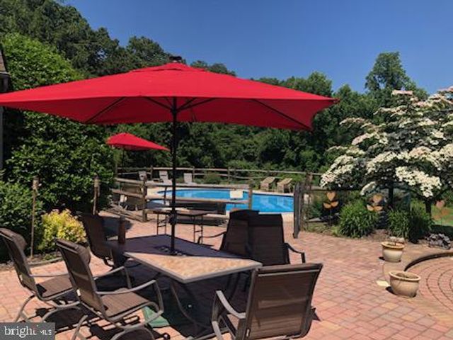 234 MILLER RD, Sinking Spring, PA 19608