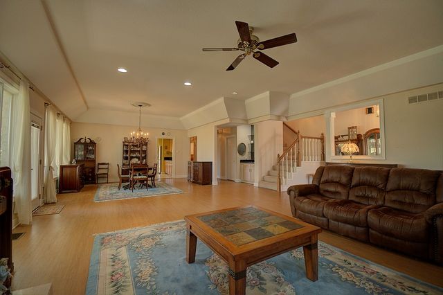 100 Westchester Circle, Kerrville, TX 78028