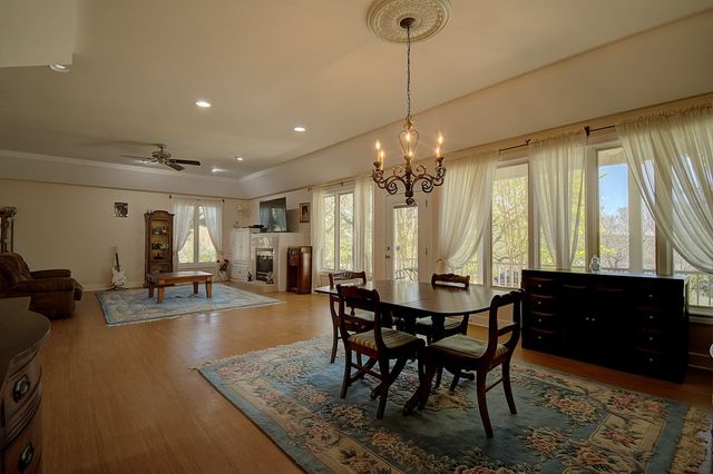 100 Westchester Circle, Kerrville, TX 78028