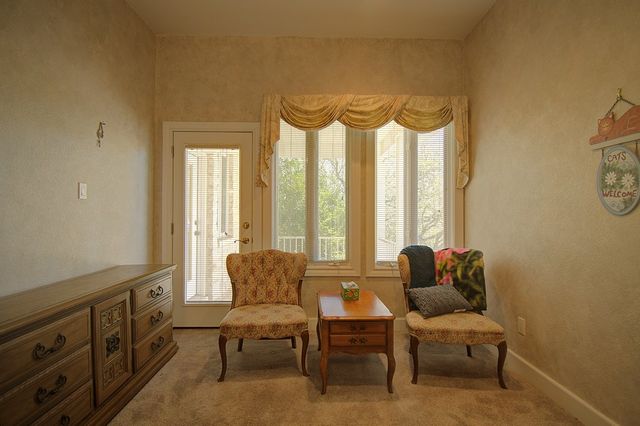 100 Westchester Circle, Kerrville, TX 78028