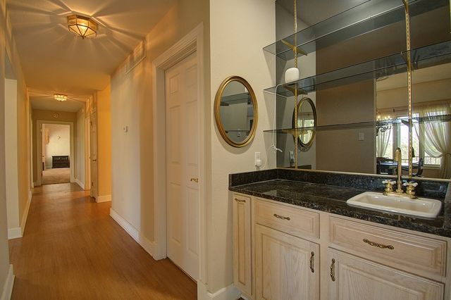 100 Westchester Circle, Kerrville, TX 78028