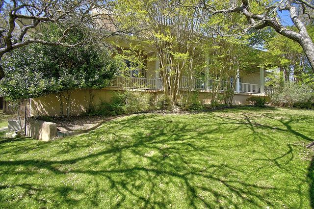 100 Westchester Circle, Kerrville, TX 78028
