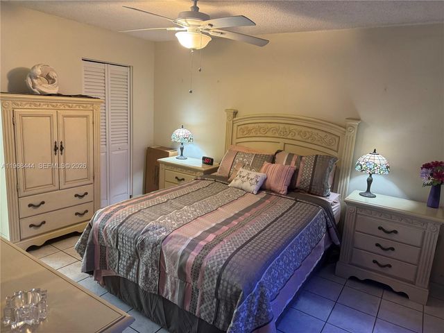 11750 SW 18th St 313-1, Miami, FL 33175