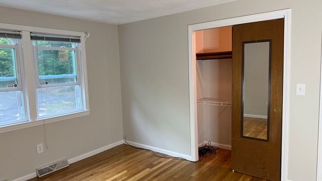 48 Badger Rd, Framingham, MA 01702