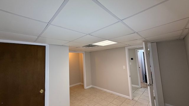 48 Badger Rd, Framingham, MA 01702