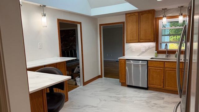 48 Badger Rd, Framingham, MA 01702