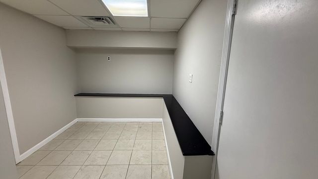 48 Badger Rd, Framingham, MA 01702