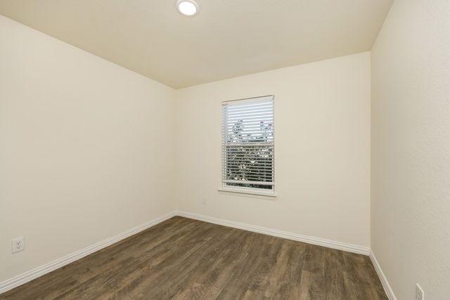 2712 William Street, Mabank, TX 75147