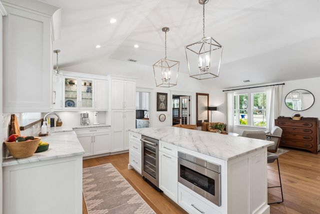 1035 Lakeview Drive, Mount Pleasant, SC 29464