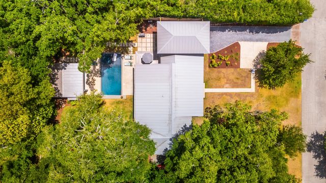 1035 Lakeview Drive, Mount Pleasant, SC 29464