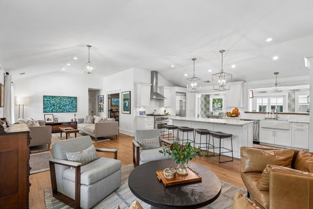 1035 Lakeview Drive, Mount Pleasant, SC 29464