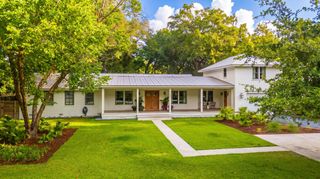 1035 Lakeview Drive, Mount Pleasant, SC 29464