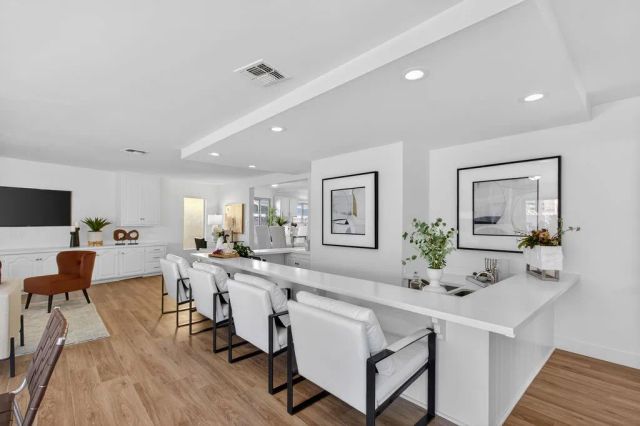 2610 N Deodar, Santa Ana, CA 92705