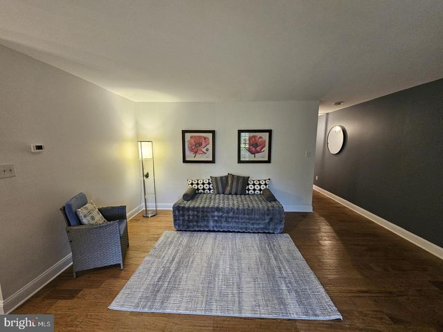 290 TAVISTOCK, Cherry Hill, NJ 08034