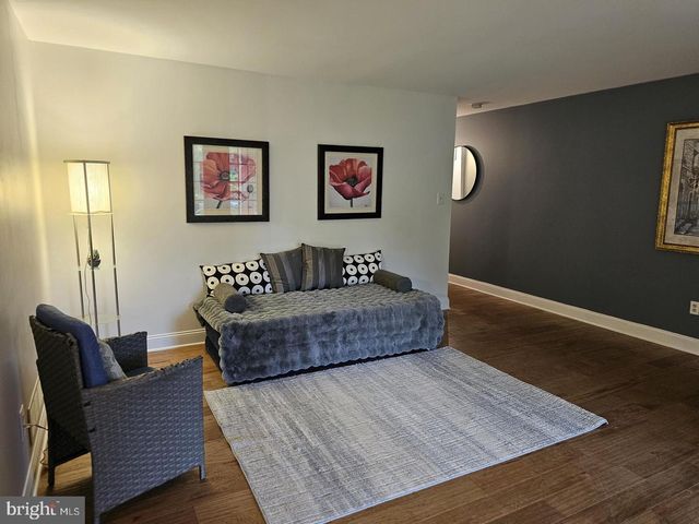 290 TAVISTOCK, Cherry Hill, NJ 08034