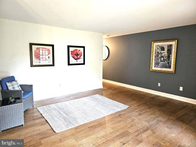 290 TAVISTOCK, Cherry Hill, NJ 08034