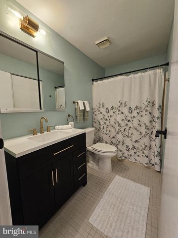 290 TAVISTOCK, Cherry Hill, NJ 08034