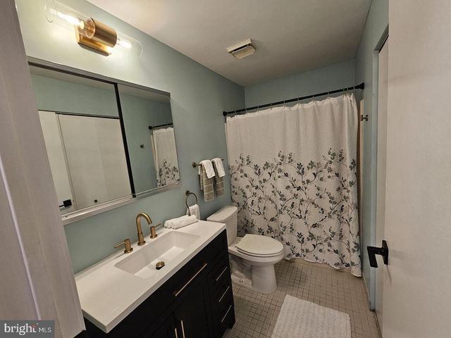 290 TAVISTOCK, Cherry Hill, NJ 08034