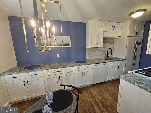290 TAVISTOCK, Cherry Hill, NJ 08034