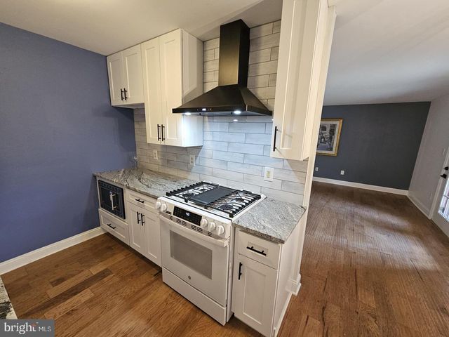 290 TAVISTOCK, Cherry Hill, NJ 08034