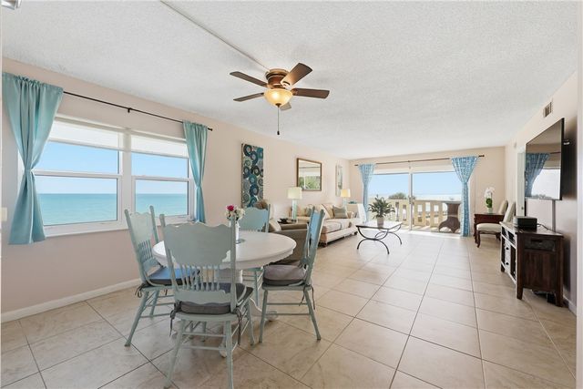 4049 Ocean Drive 307, Vero Beach, FL 32963