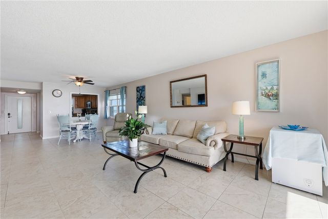 4049 Ocean Drive 307, Vero Beach, FL 32963