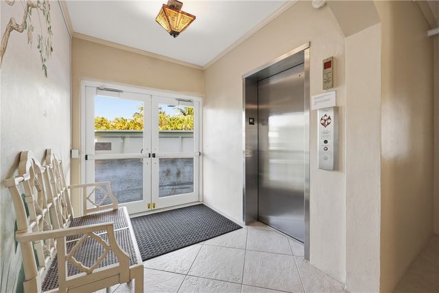 4049 Ocean Drive 307, Vero Beach, FL 32963