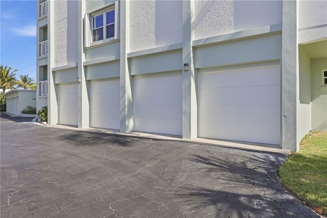 4049 Ocean Drive 307, Vero Beach, FL 32963