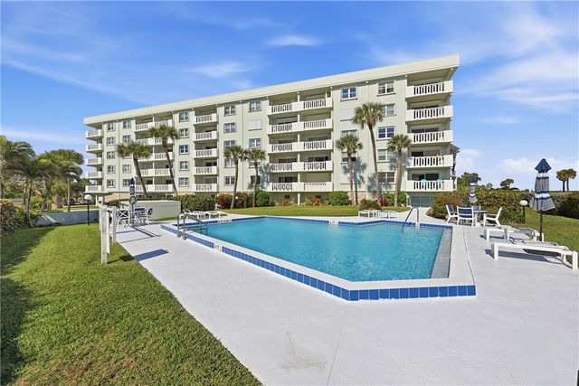 4049 Ocean Drive 307, Vero Beach, FL 32963
