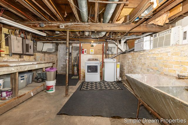 556 Lafayette Avenue SE, Grand Rapids, MI 49503