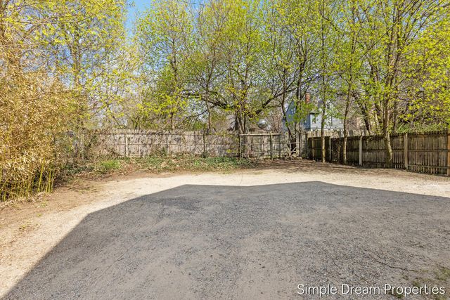 556 Lafayette Avenue SE, Grand Rapids, MI 49503