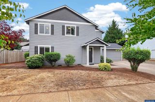 209 Pioneer Dr, Silverton, OR 97381
